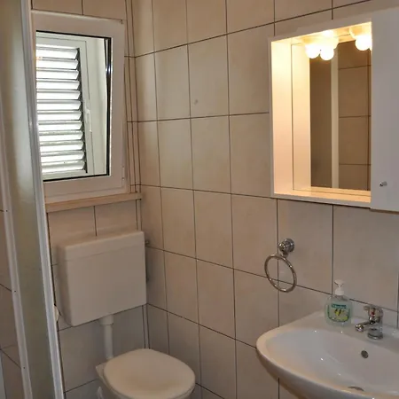 Apartments Lumbarda Beach