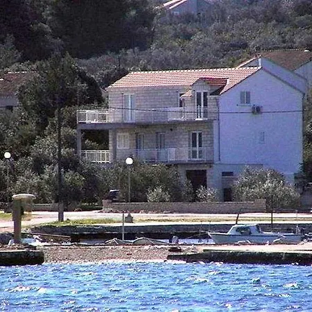 Apartments Lumbarda Beach * 룸바르다