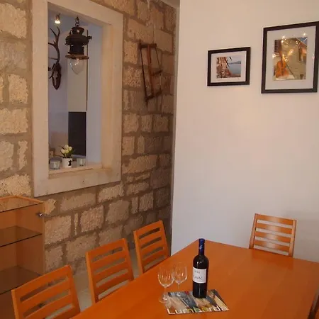 Apartments Lumbarda Beach 룸바르다