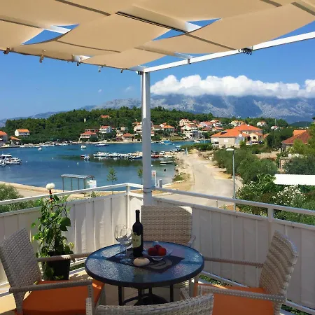 Apartments Lumbarda Beach *