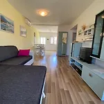 Appartement Apartments Lumbarda Beach *