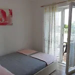 Apartments Lumbarda Beach Apartman *