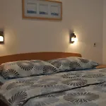 Apartments Lumbarda Beach Appartement *