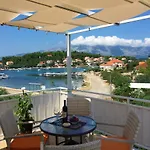 Apartments Lumbarda Beach *
