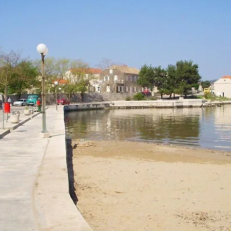 Apartments Lumbarda Beach Apartament