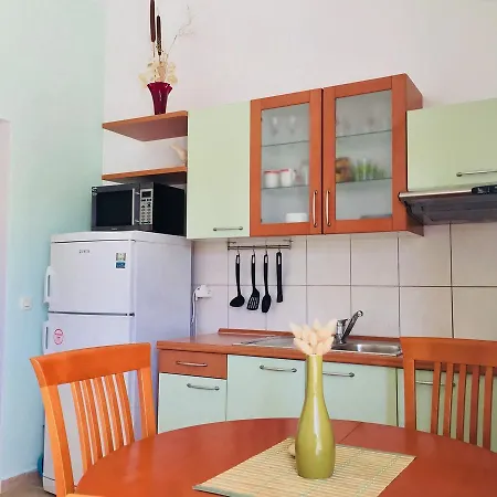 Apartments Lumbarda Beach *