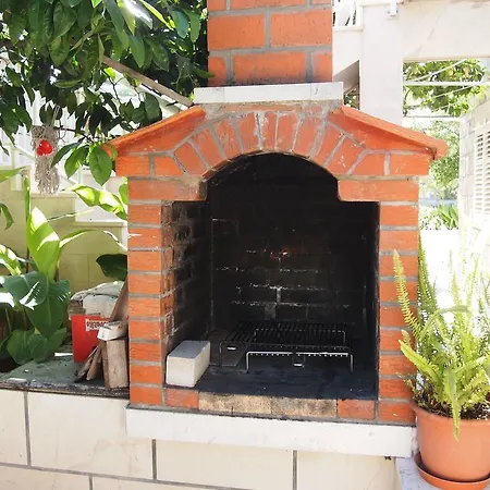 Apartments Lumbarda Beach *