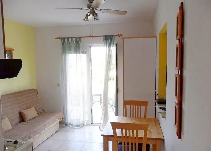 Apartments Lumbarda Beach Apartman